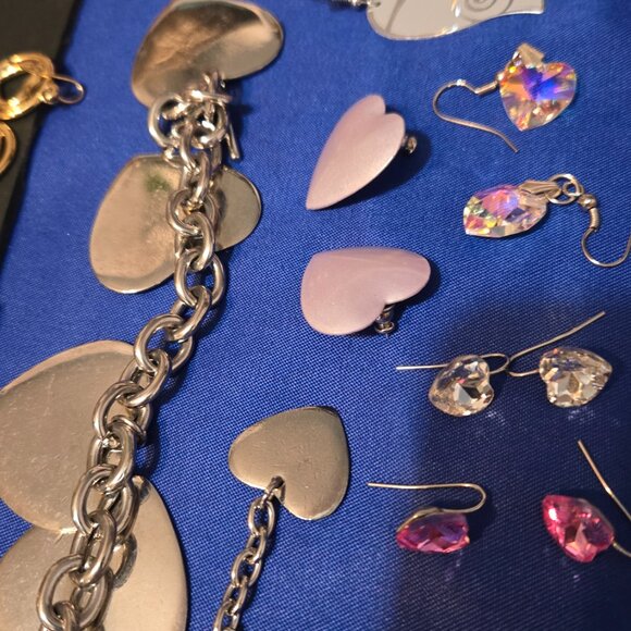 Valentine Jewelries - Picture 2 of 3